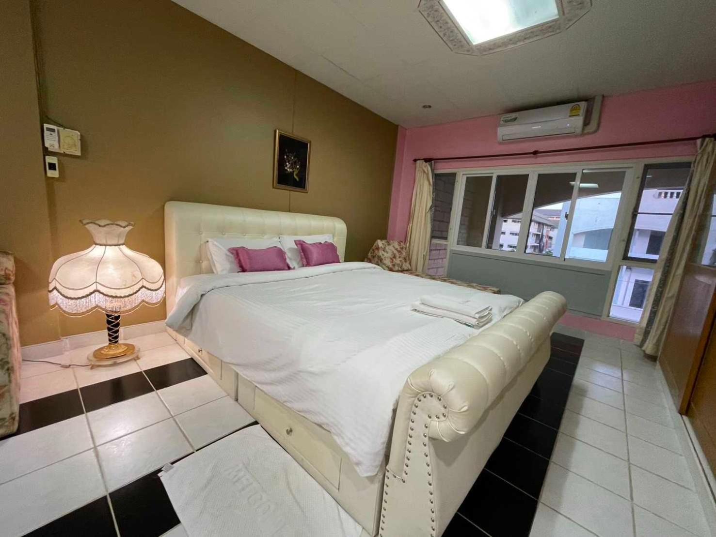 Oyo 75486 Anna Residence Jomtien Exteriér fotografie